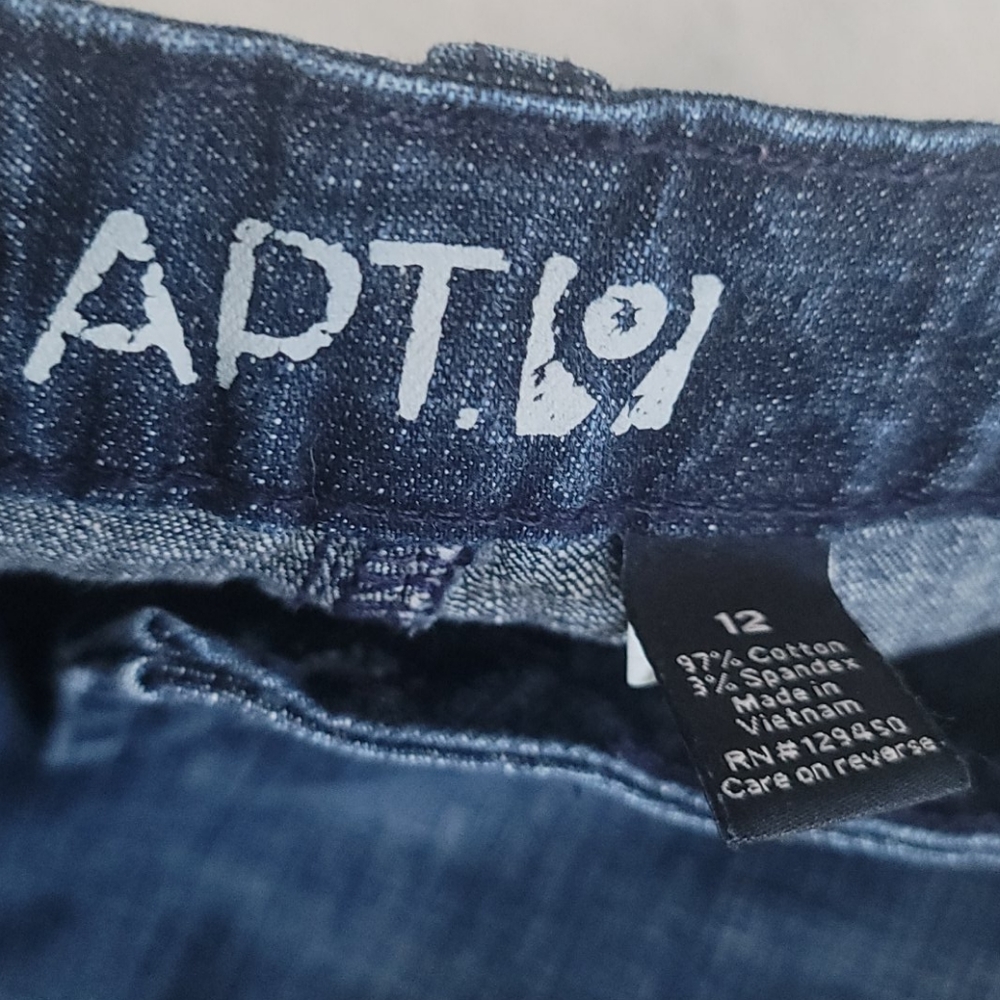 Apt 9 shorts size 12